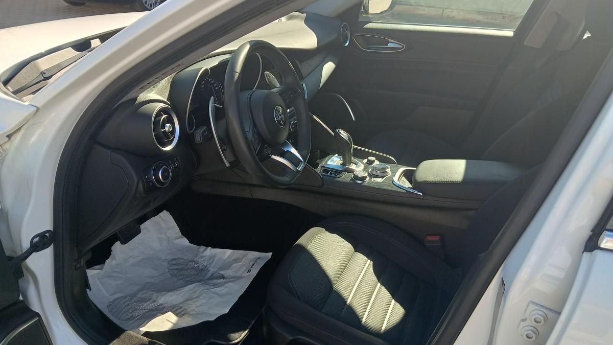 Alfa Romeo GIULIA 2.2 TD 160CV AT8 Business
